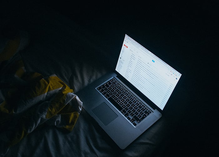 Limit laptop/screen light at night